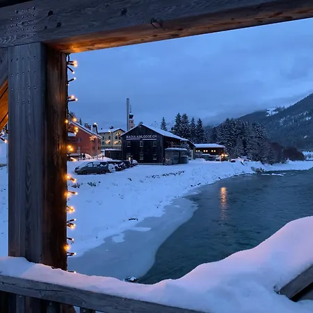 Lodge @ Werkhof Madulain